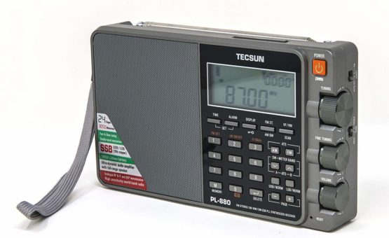 Tecsun PL-880 Portable Band Radio Receiver with AM/FM/SSB Modes - Image 2