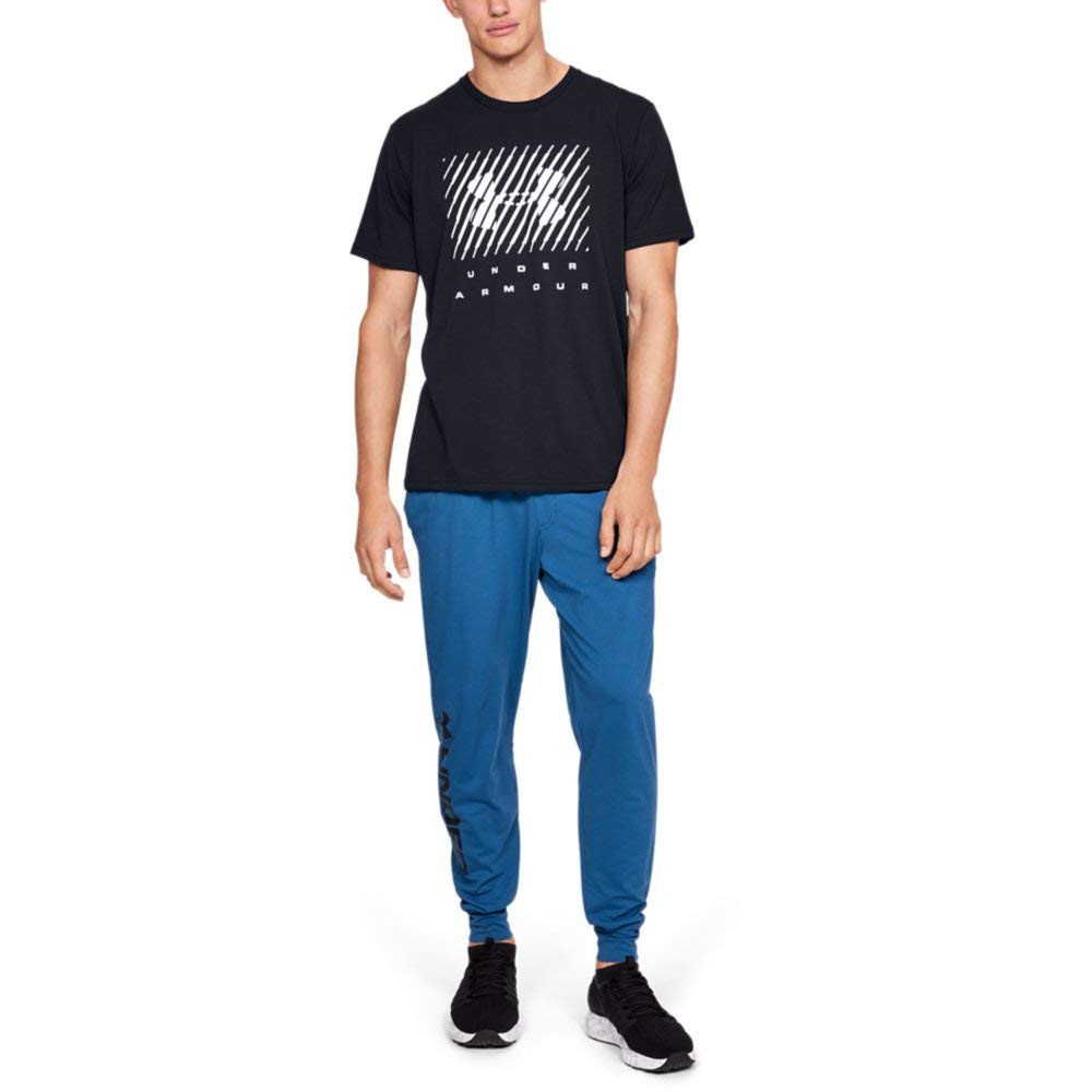 Under Armour Men UA BRANDED BIG LOGO Short Sleeve, Comfortable Fitness Clothing, Black(001) - Image 4
