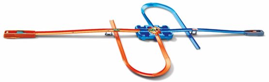 Hot Wheels GGP93 Deluxe Stunt Box Giftable Set 15 Feet 36 Pieces Track Connectors and Curves, Multicolour [Amazon Exclusive] - Image 4