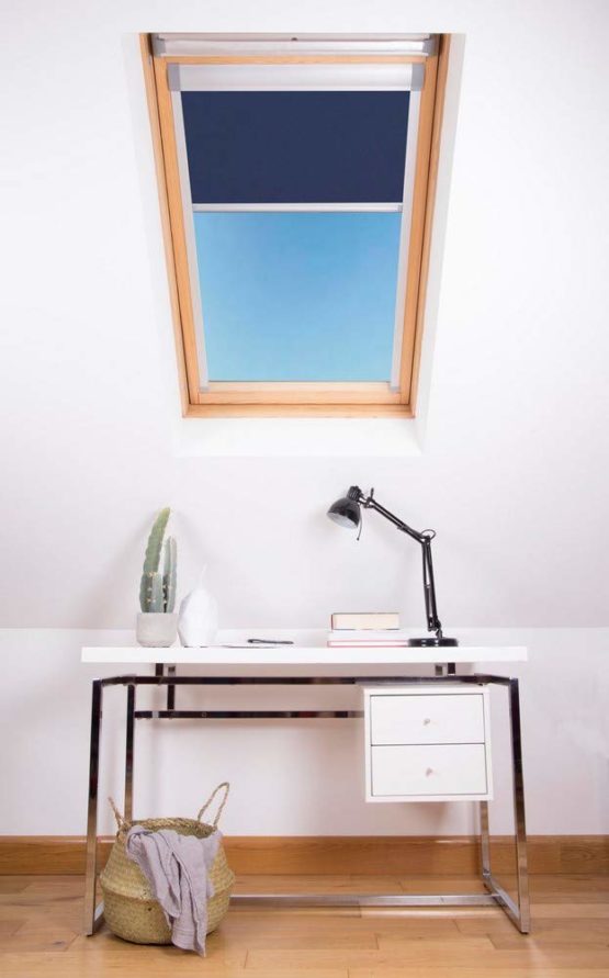 Bloc Skylight Blind 1(55/78) for Fakro Roof Windows Blockout, Navy - Image 3