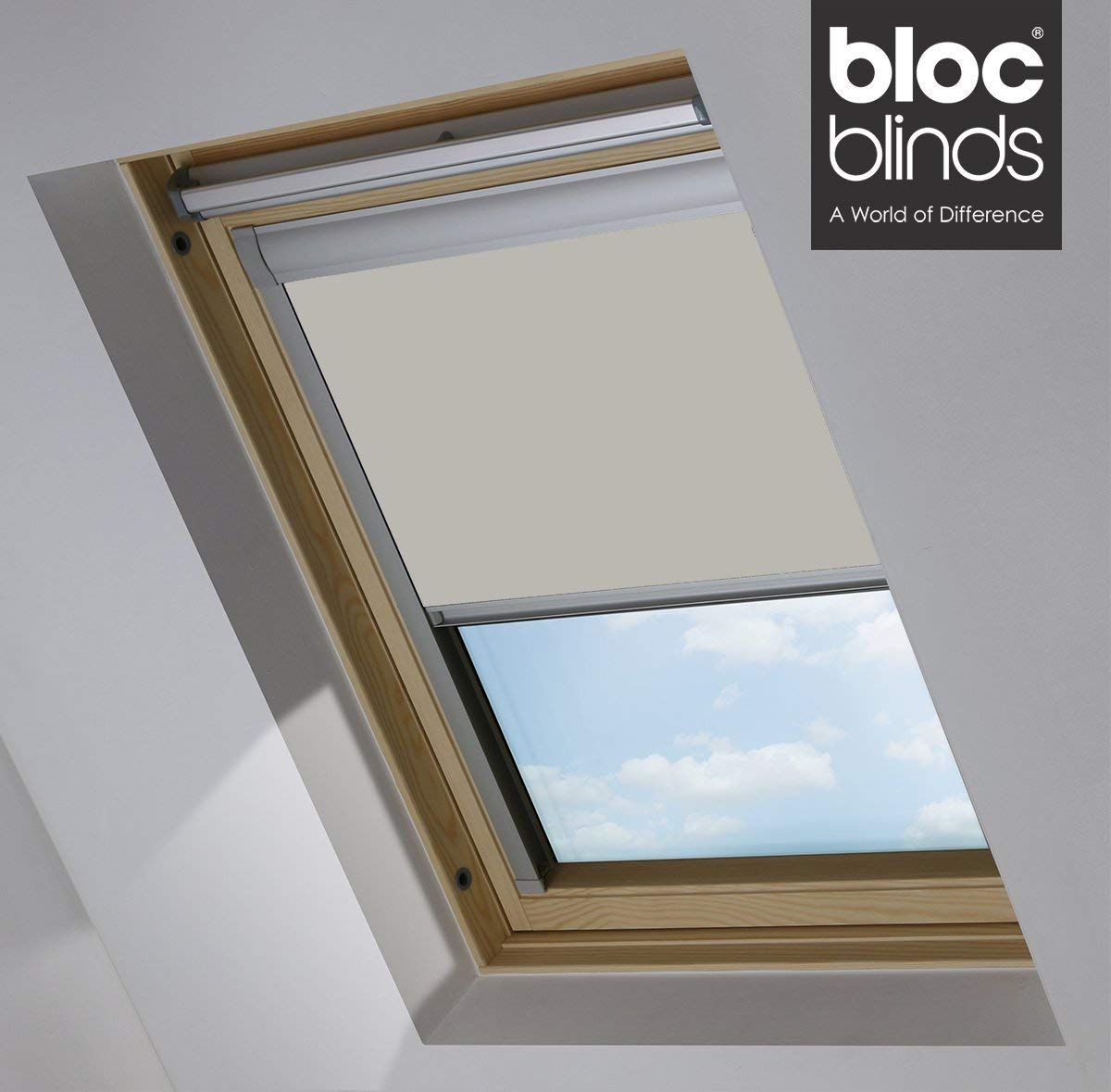 Bloc Skylight Blind for Velux Roof Windows Blockout, Polyester, Pale