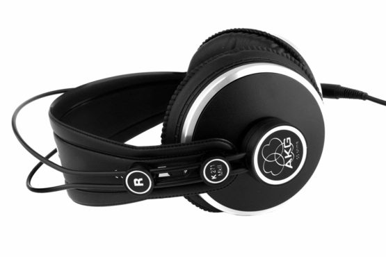 AKG K271 Over Ear Closed Back Headphones - Image 3