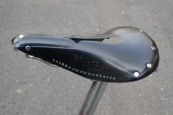 Brooks Saddles Imperial B17 Standard Bicycle Saddle with Hole and Laces (Men's) - Image 2