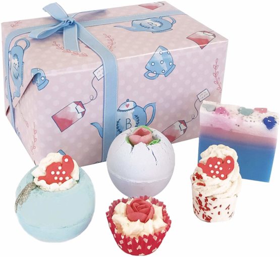 Bomb Cosmetics Time for Tea Handmade Wrapped Bath & Body Gift Pack, Contains 5-Pieces, 480 g