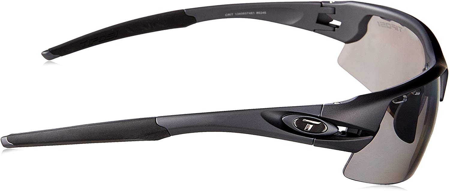 TIFOSI Crit Matte Gunmetal Polarised Fototec Photochromic Smoke Lens Sunglasses: Adaptive lenses - Image 3