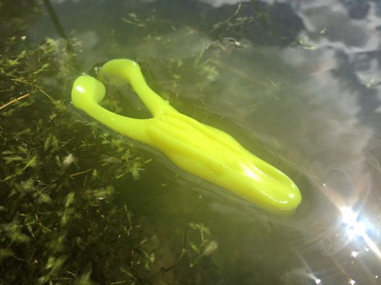 AT PRODUCTS Paddle Toad Frog soft plastic 14.6g fishing lure - pack of 3 - Image 4
