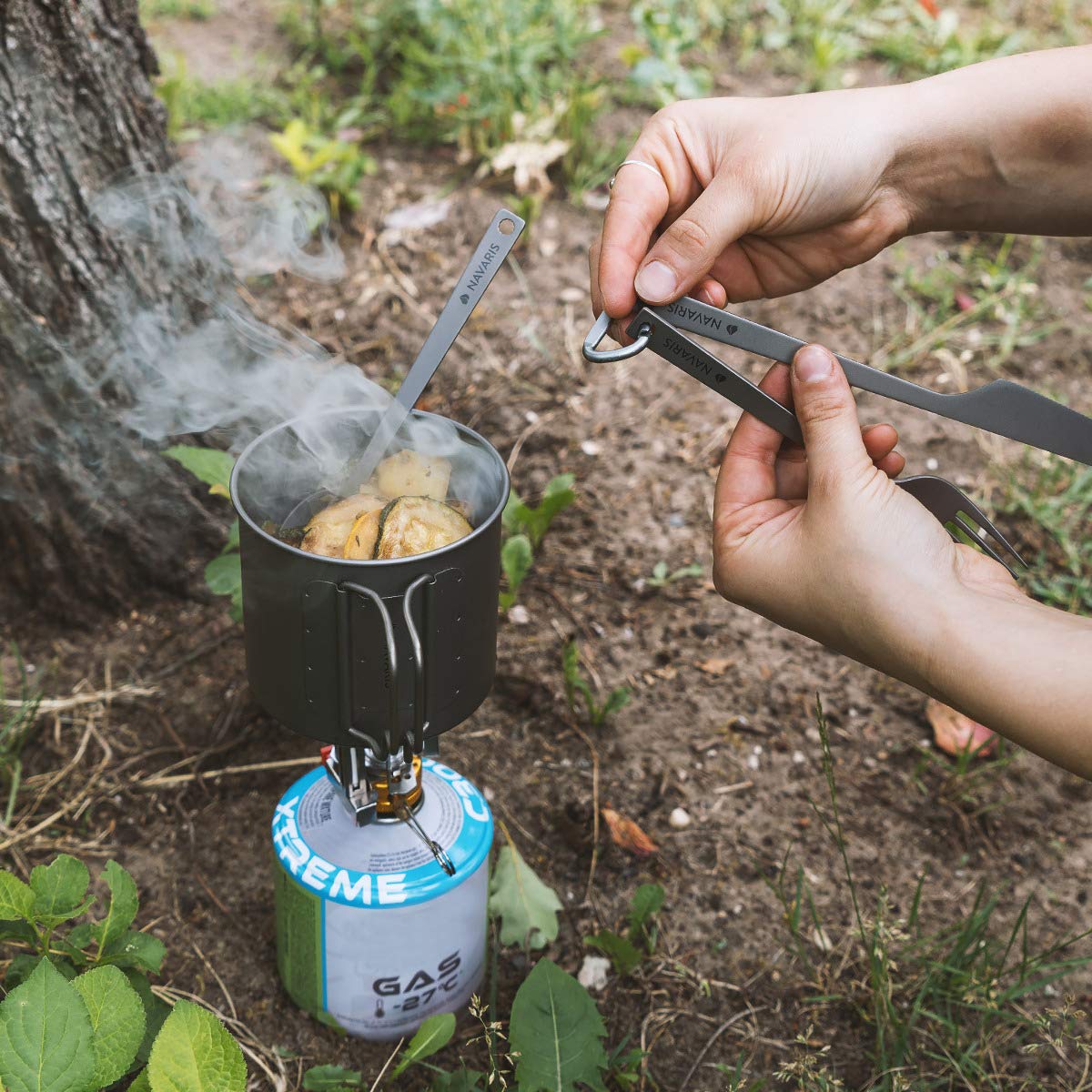 Navaris Titanium Camping Cutlery Set, Lightweight Camping Cutlery for One, Knife - Image 2