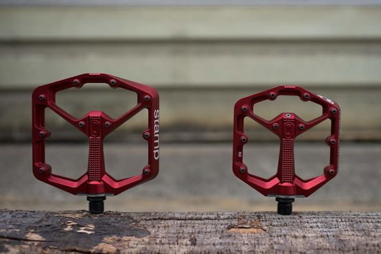 Crankbrothers STAMP 10+ Large Red Pedal Pair - Image 3