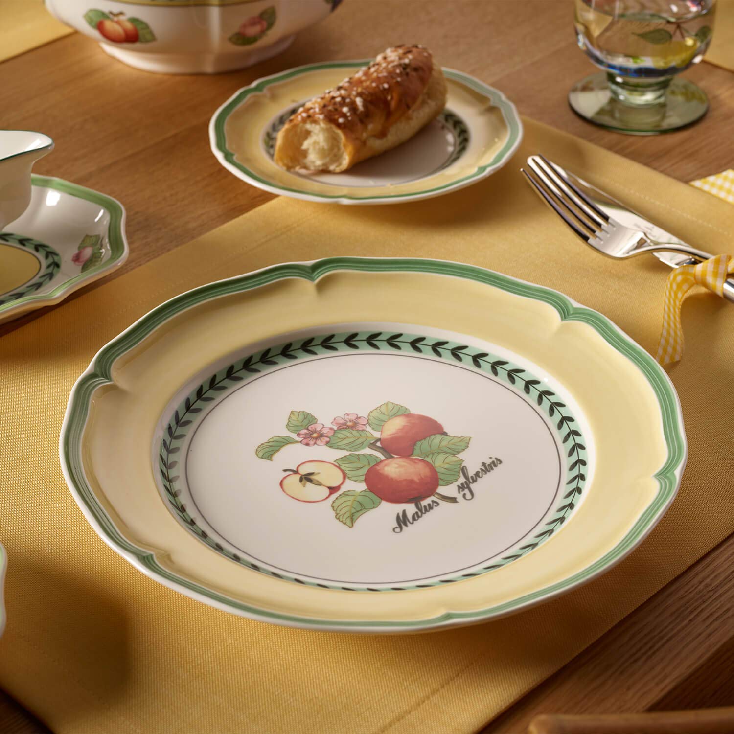 Villeroy & Boch French Garden Valence Dinner Plate, 26 cm, Premium Porcelain, White/Multicoloured, Mehrfarbig - Image 2