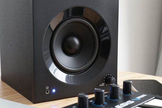 Alesis Elevate 4 - 50 W Powered Desktop Studio Speakers (Pair) with Subwoofer Output for Home Studios / Video-Editing / Gaming and Mobile Devices - Image 4