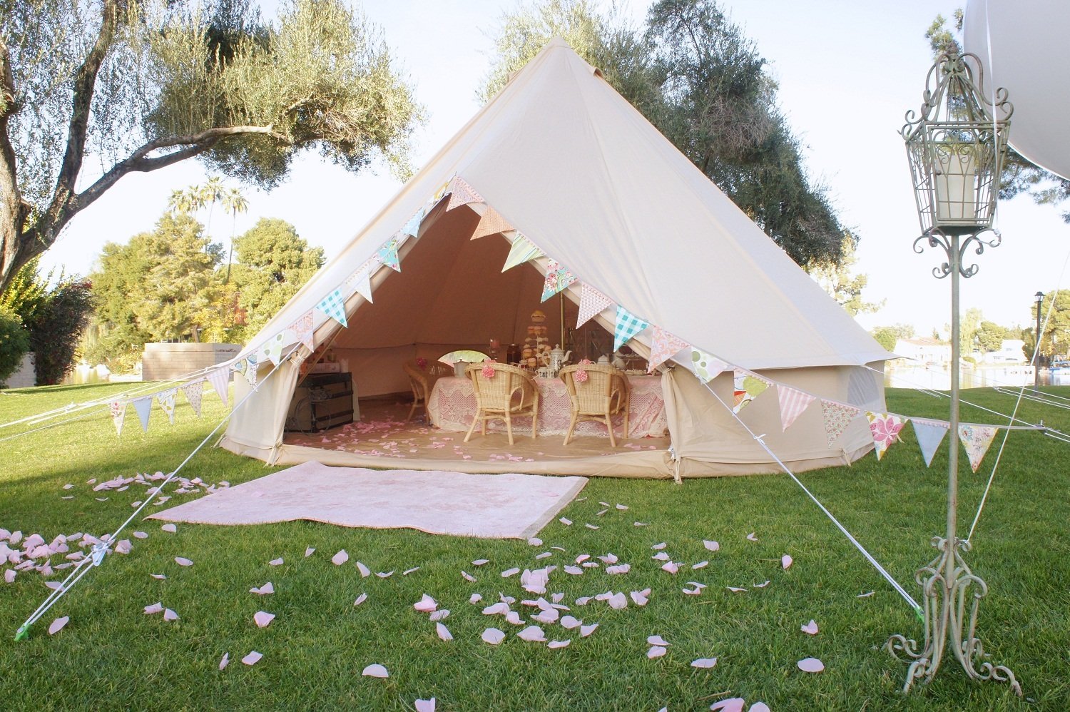 Cozy house Outdoor Waterproof Four Seasons Family Camping Cotton Canvas Bell Tent with Meshed Door and Windows (Diameter 4M) - Image 2