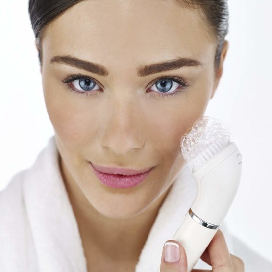 Braun Face 80-E Exfoliation Brush for Cleaning Pore Deep, Pack of 2 Replacement Brushes - Image 3