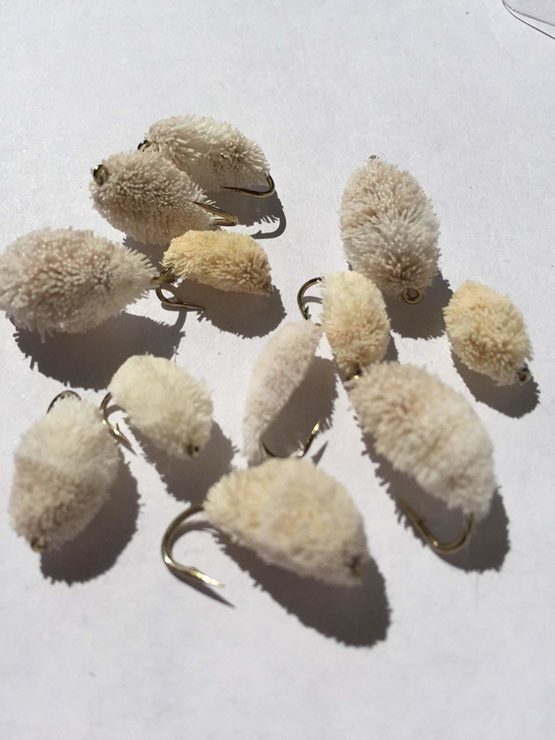 BestCity Fly Fishing BREAD FLY Pack of 20 Mixed size 4-12 for Fly Trout Carp Mullet PACK #43 - Image 2