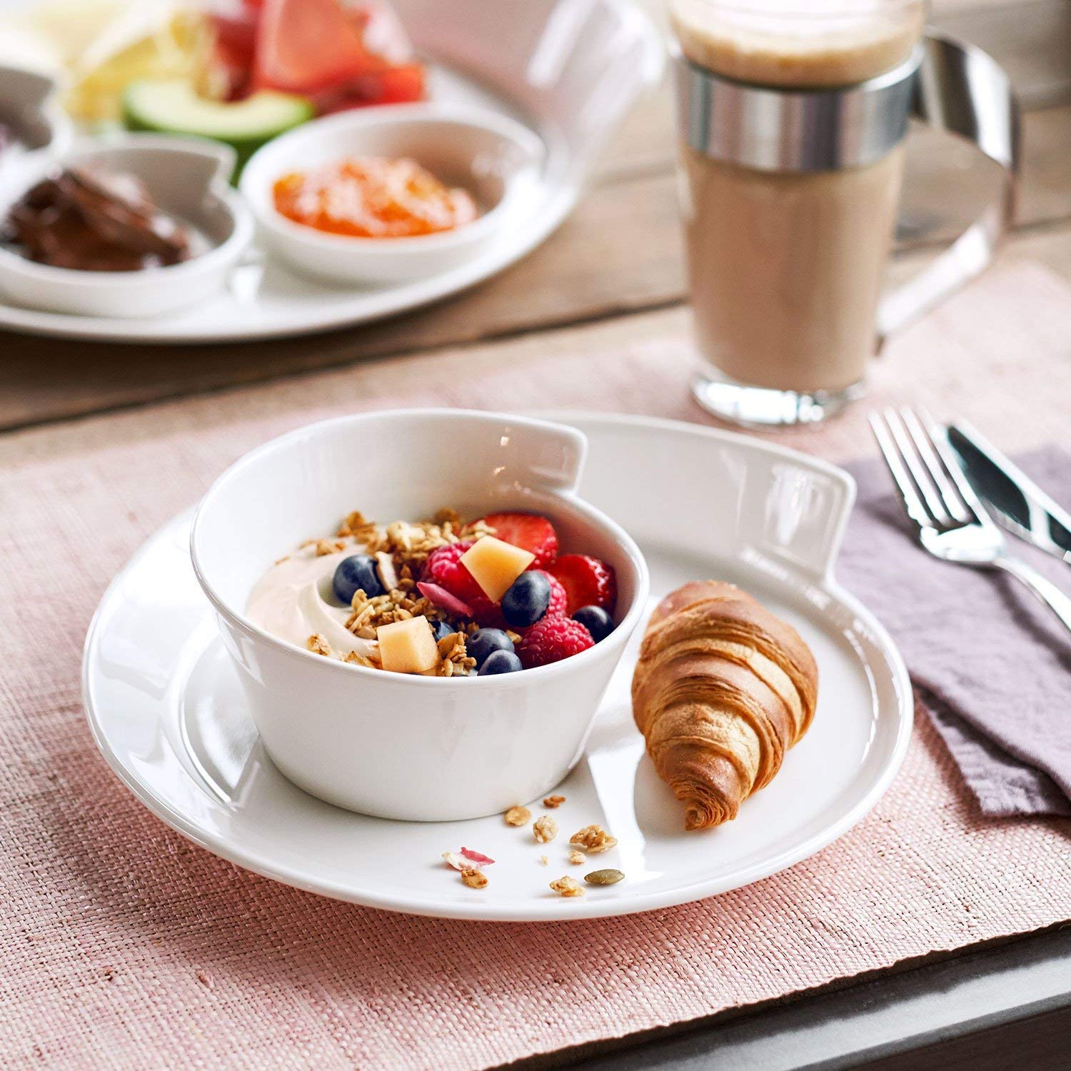 Villeroy & Boch NewWave Round Breakfast Plate, 25 cm, Premium Porcelain, White - Image 2