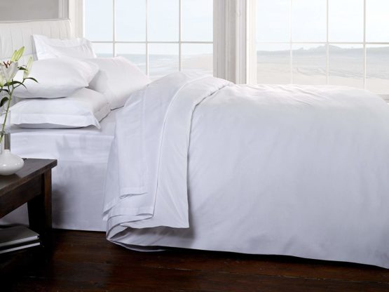 Brighton Hill Egyptian Houseswife Pillowcase -White, Set of 2