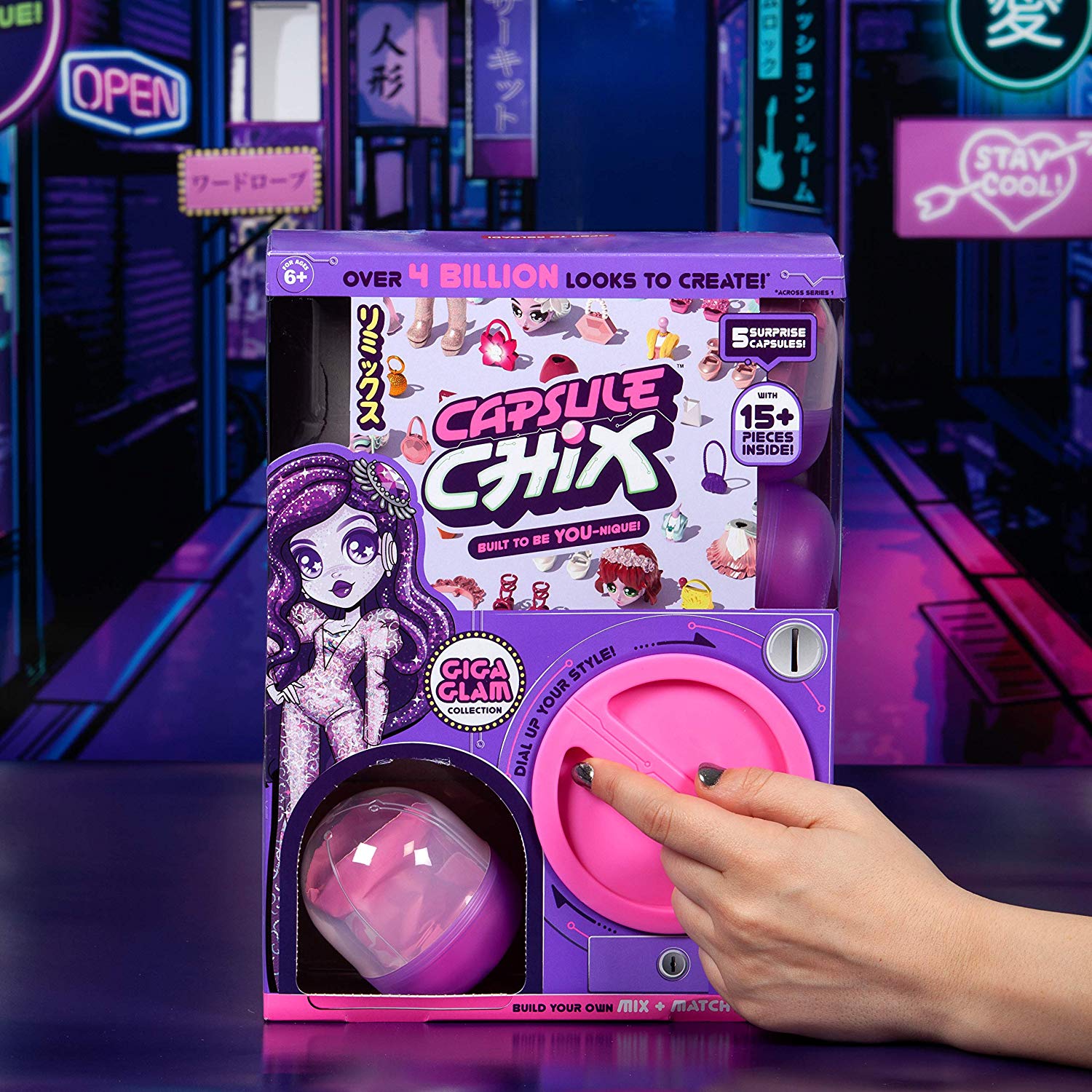 Capsule Chix Giga Glam Collection, 4.5 Inch Doll with Capsule Machine Unboxing and Mix and Match Fashions and Accessories - Image 2
